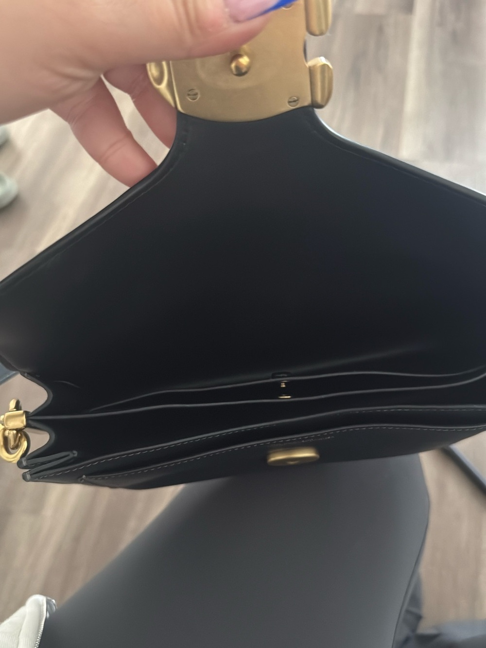 Coach Black Leather Shoulder Bag with Gold 'C' Hardware - Picture 3 of 4
